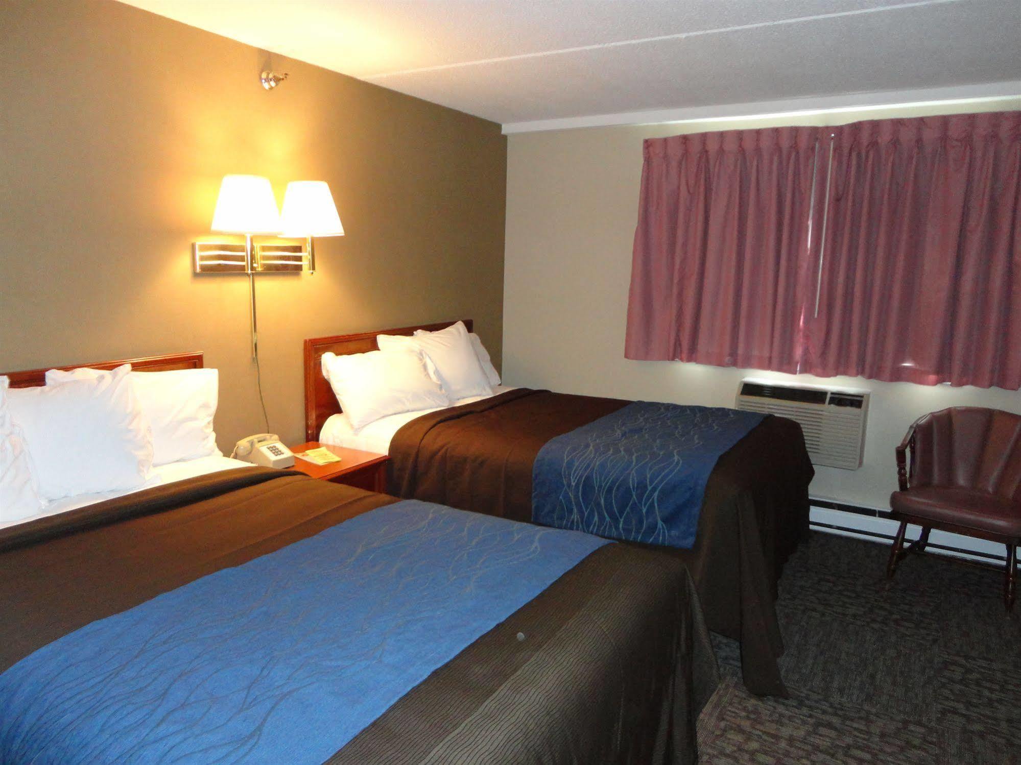 Bangor Inn & Suites Kültér fotó